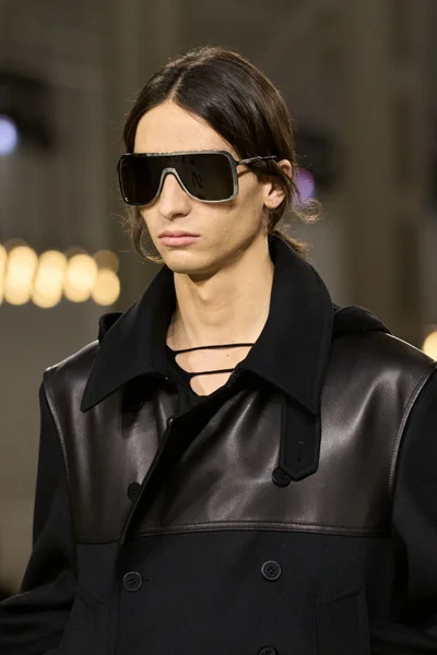 Look 130